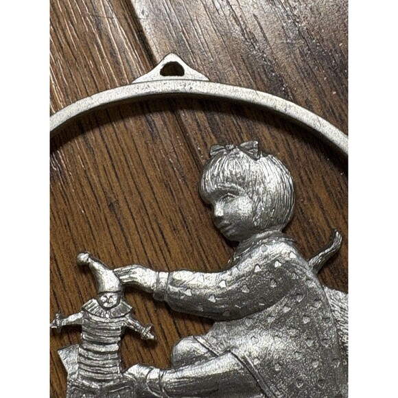 Quiet Time Collector Ornament 1988 | Pewter Christmas Ornaments | Handcrafted - Picture 5 of 7